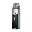 Vaporesso Luxe XR Max Pod Mod gümüş renkli, dijital ekranlı elektronik sigara.